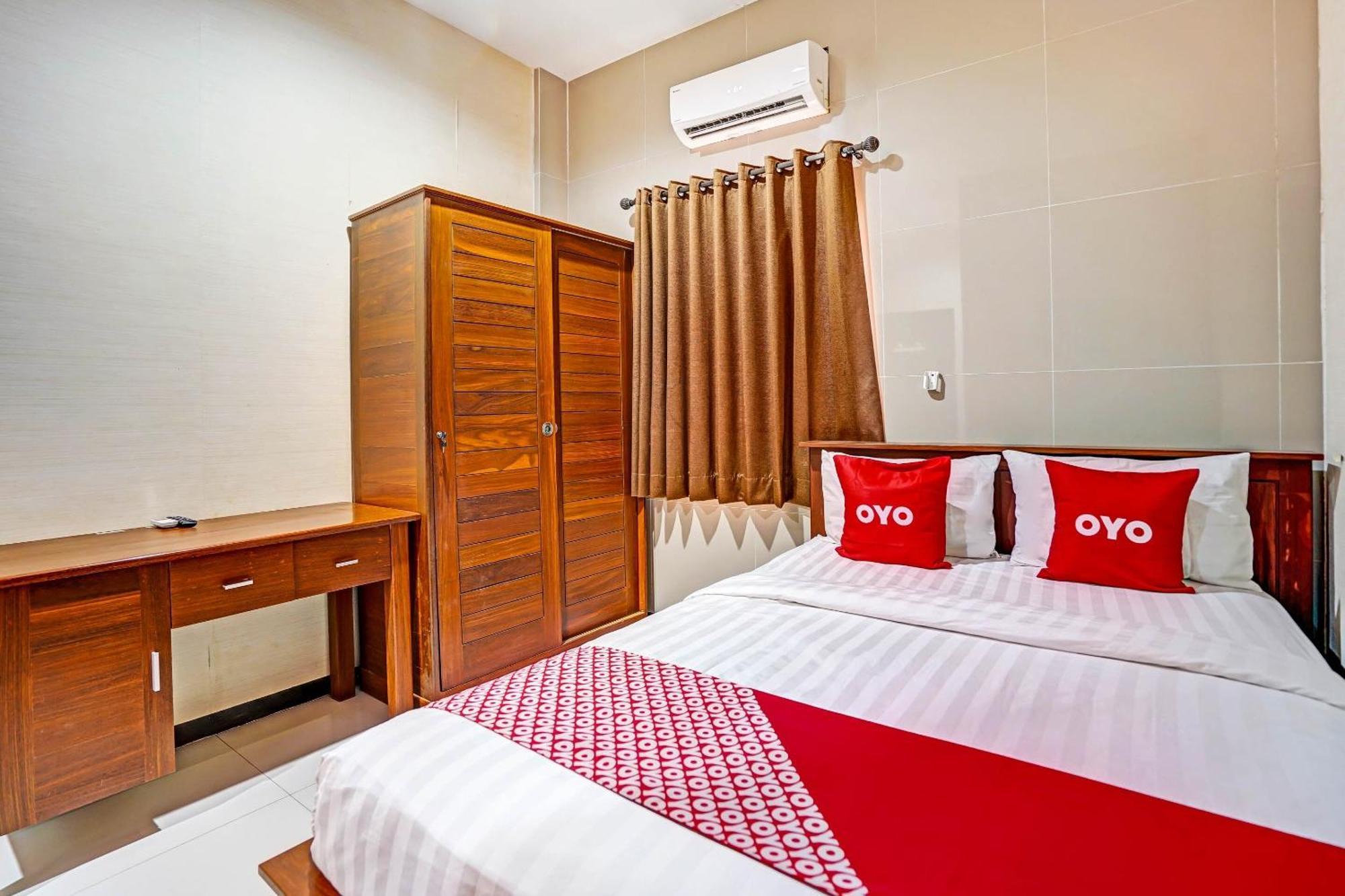 Oyo 90889 Dkb Residence Surabaia Exterior foto